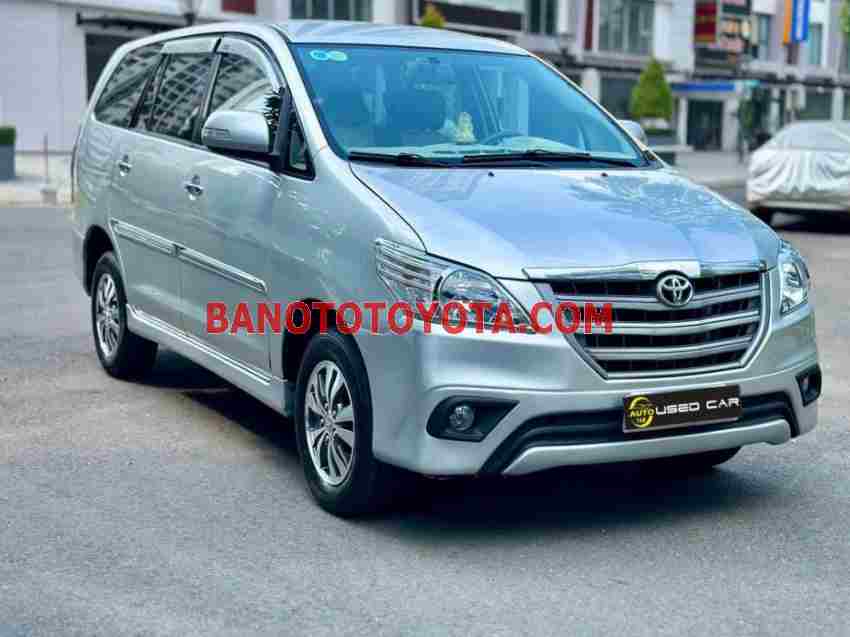 Cần bán gấp Toyota Innova 2.0E 2015 - Xe đẹp - Giá tốt