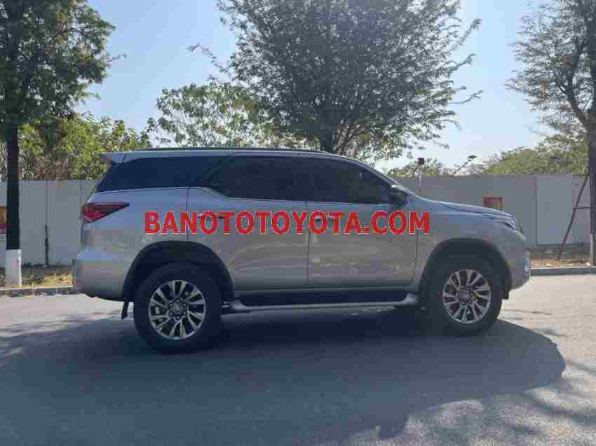 Bán Toyota Fortuner 2.7V 4x2 AT đời 2021 xe đẹp - giá tốt