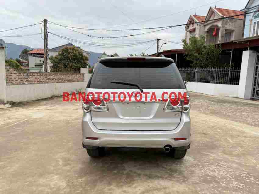 Cần bán xe Toyota Fortuner 2.5G năm 2014 màu Bạc cực đẹp