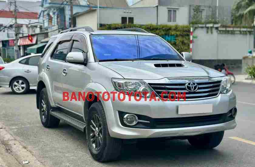 Cần bán gấp xe Toyota Fortuner 2.5G năm 2016, màu Bạc, Số tay