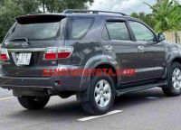 Cần bán xe Toyota Fortuner 2.7V 4x4 AT 2009 Số tự động màu Ghi