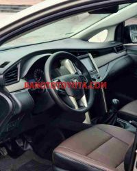 Cần bán gấp Toyota Innova E 2.0 MT đời 2021, màu Đồng