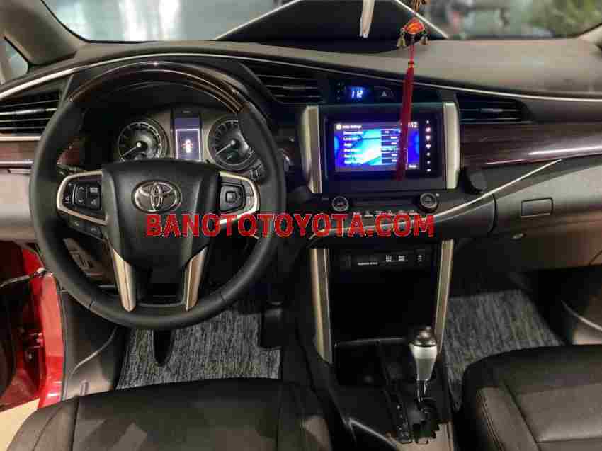 Cần bán gấp Toyota Innova 2.0 Venturer năm 2018 giá cực tốt
