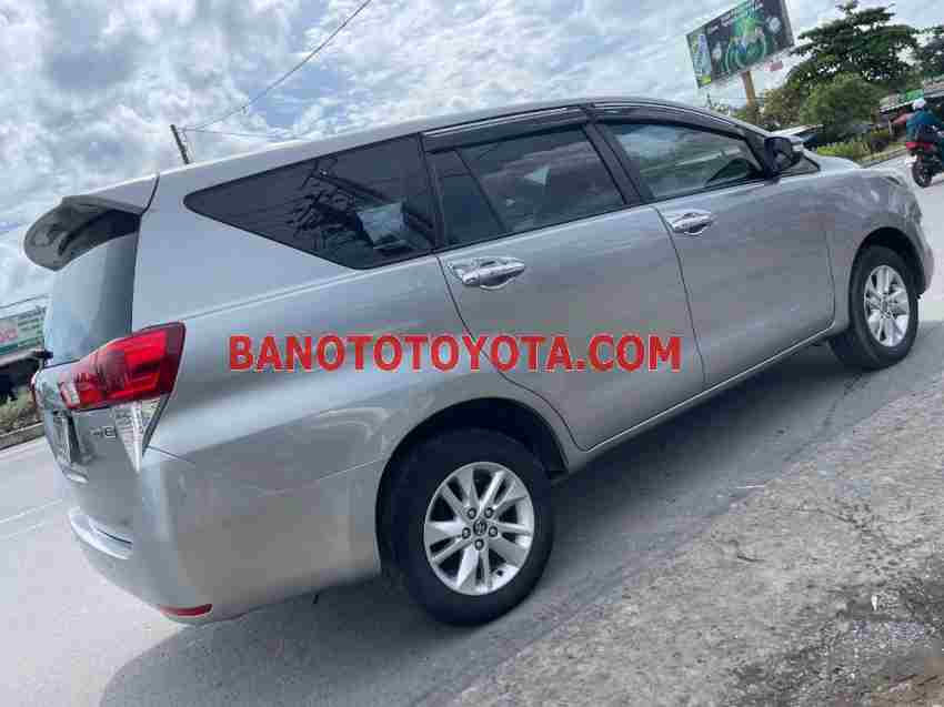 Toyota Innova 2.0E 2017 Số tay cực đẹp!