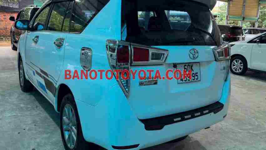Cần bán xe Toyota Innova 2.0E 2016, xe đẹp