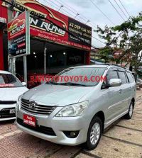 Cần bán gấp xe Toyota Innova 2.0E 2013 màu Bạc