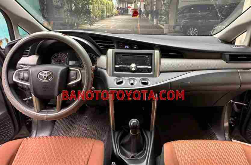 Toyota Innova 2.0E model 2019 xe chuẩn hết ý