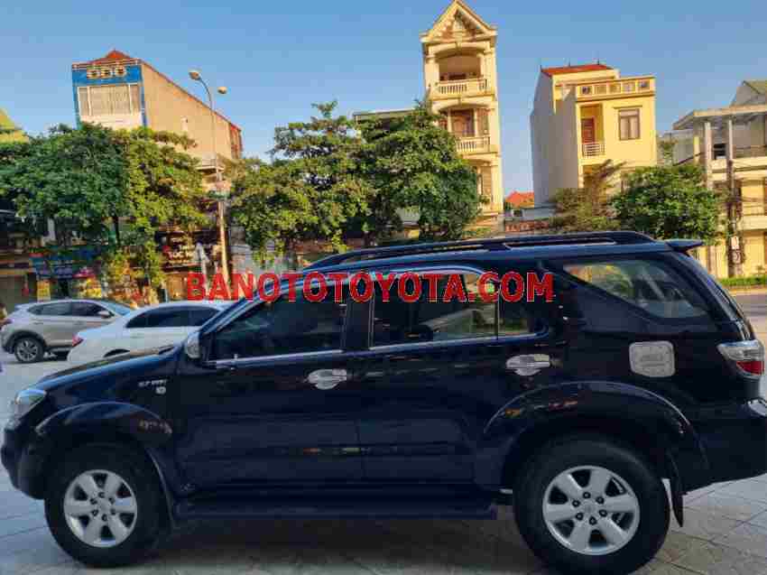 Cần bán xe Toyota Fortuner 2.7V 4x4 AT sx 2011