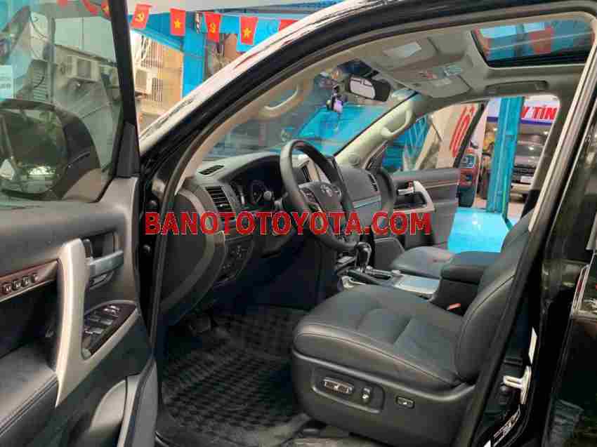 Toyota Land Cruiser 4.6 V8 năm sản xuất 2020 giá tốt