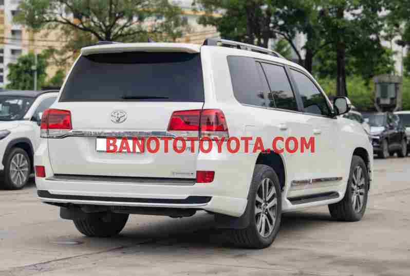Cần bán gấp Toyota Land Cruiser 5.7 V8 2016 - Xe đẹp - Giá tốt
