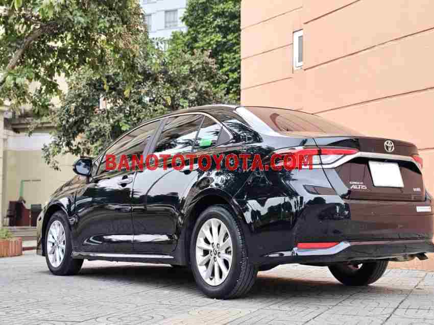 Cần bán gấp Toyota Corolla altis 1.8G đời 2022, màu Đen