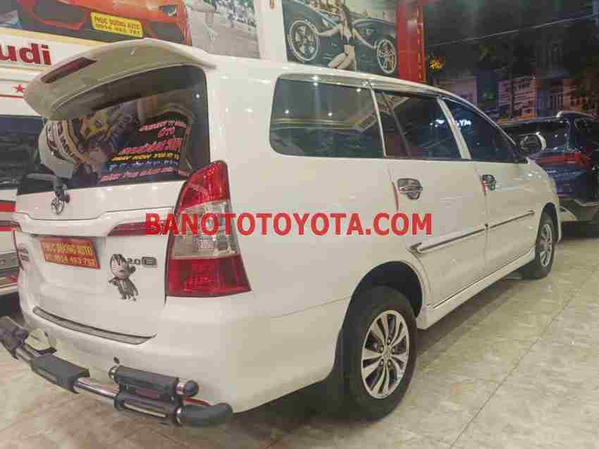 Cần bán xe Toyota Innova 2.0E sx 2015