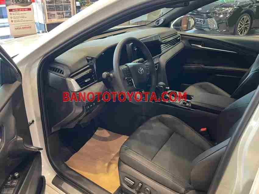 Toyota Camry 2.0Q Máy xăng model 2025