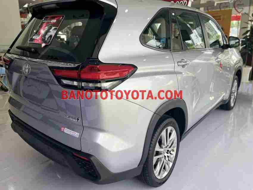 Xe Toyota Innova Cross HEV 2.0 CVT model 2025 - xe đẹp
