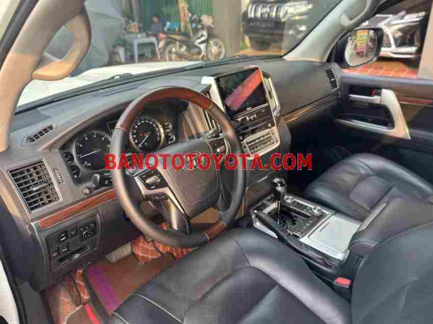 Bán xe Toyota Land Cruiser VX 4.6 V8 sx 2016 - giá rẻ