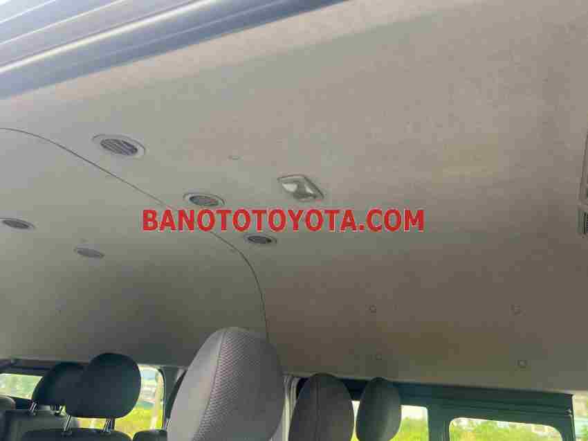 Cần bán gấp Toyota Hiace 3.0 đời 2018, màu Bạc