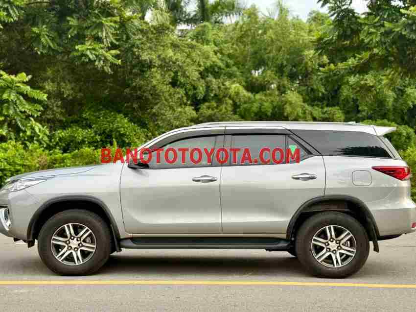 Cần bán nhanh Toyota Fortuner 2.7V 4x2 AT 2019 cực đẹp