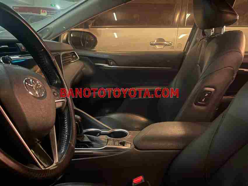 Cần bán Toyota Camry 2.5Q đời 2019