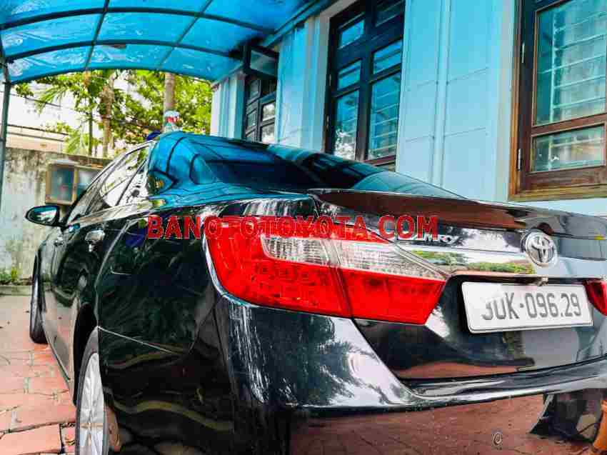 Cần bán xe Toyota Camry 2.0E sx 2012