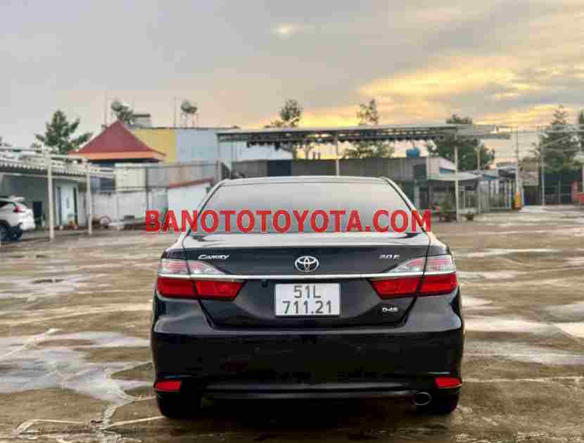 Bán Toyota Camry 2.0E 2017 - Đen