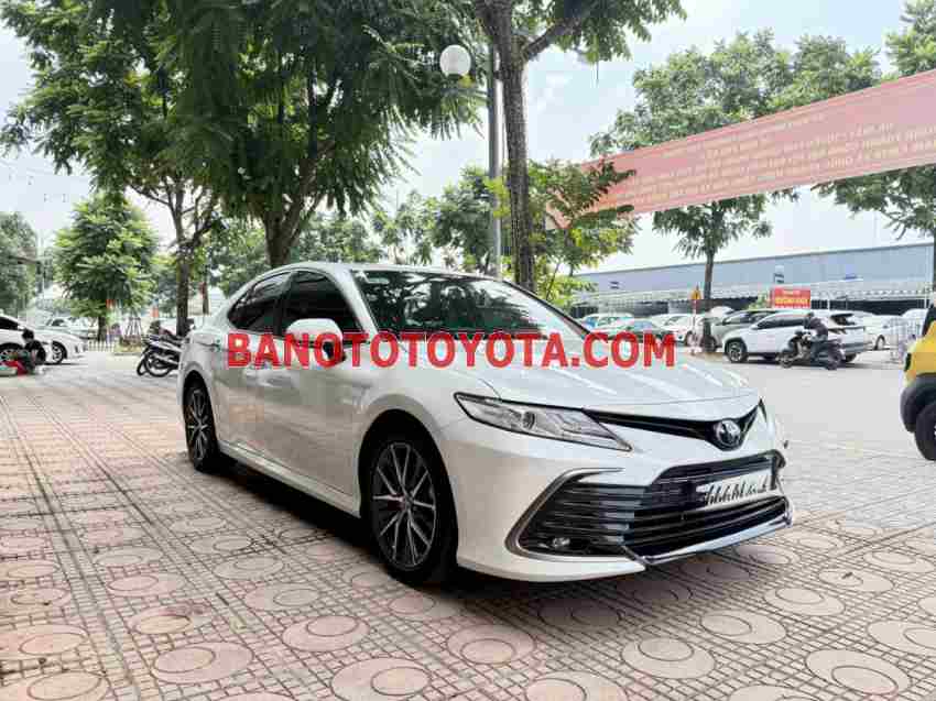 Toyota Camry 2.0Q 2022, xe đẹp, hết ý
