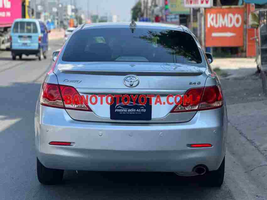 Cần bán gấp xe Toyota Camry 2.4G 2007 màu Bạc
