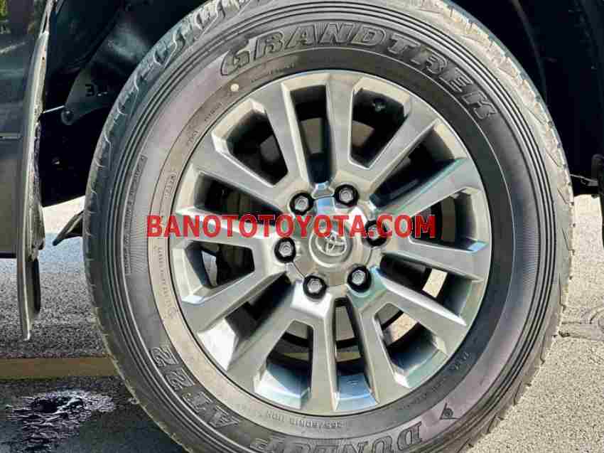 Bán Toyota Prado VX 2.7L, màu Đen, Máy xăng, 2019
