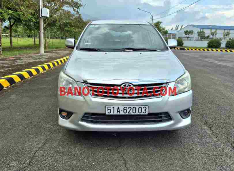 Toyota Innova 2.0E năm 2013 cần bán