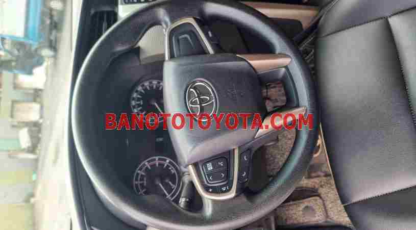 Cần bán xe Toyota Innova 2.0E sx 2017