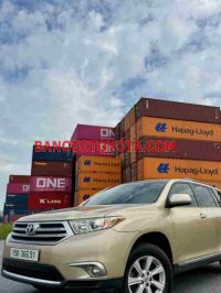 Toyota Highlander LE 2.7 model 2011 xe chuẩn hết ý