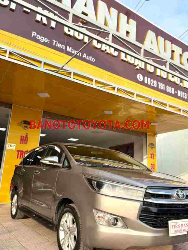 Bán xe Toyota Innova 2.0V đời 2016 - Giá tốt