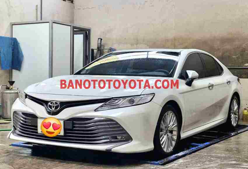 Cần bán gấp Toyota Camry 2.5Q 2021 - Xe đẹp - Giá tốt