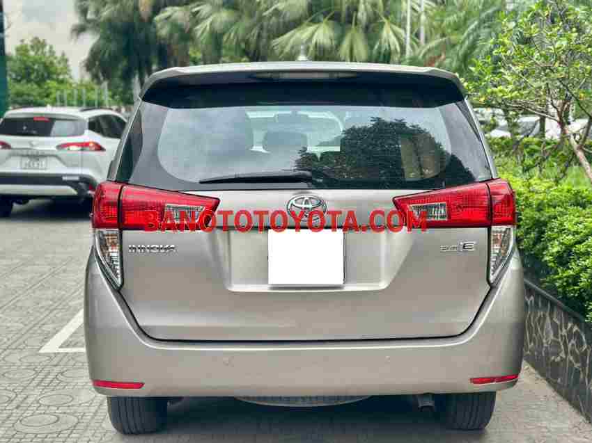 Toyota Innova 2.0E năm 2016 cần bán