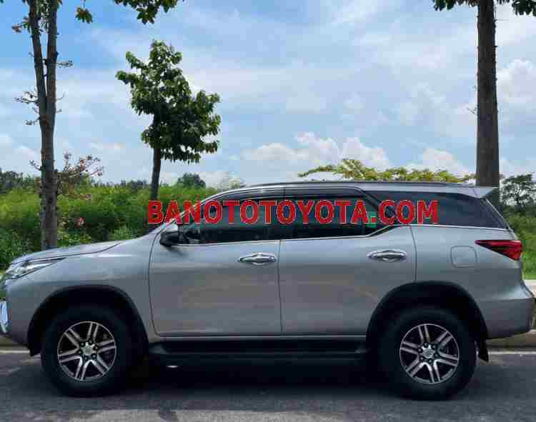 Cần bán gấp Toyota Fortuner 2.4G 4x2 AT 2018 - Xe đẹp - Giá tốt