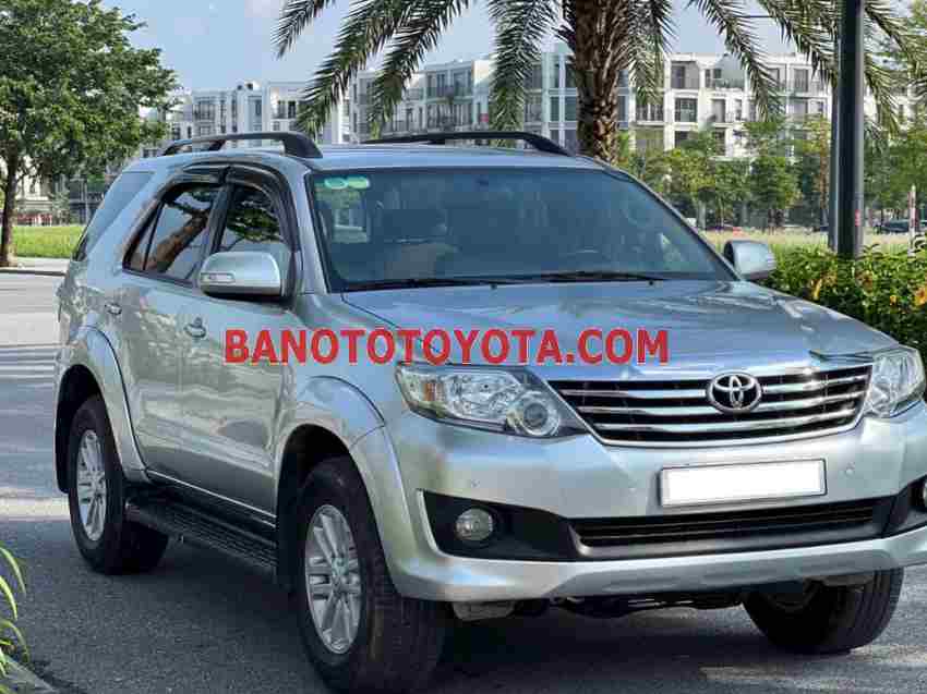Bán Toyota Fortuner 2.7V 4x2 AT 2013 - giá tốt