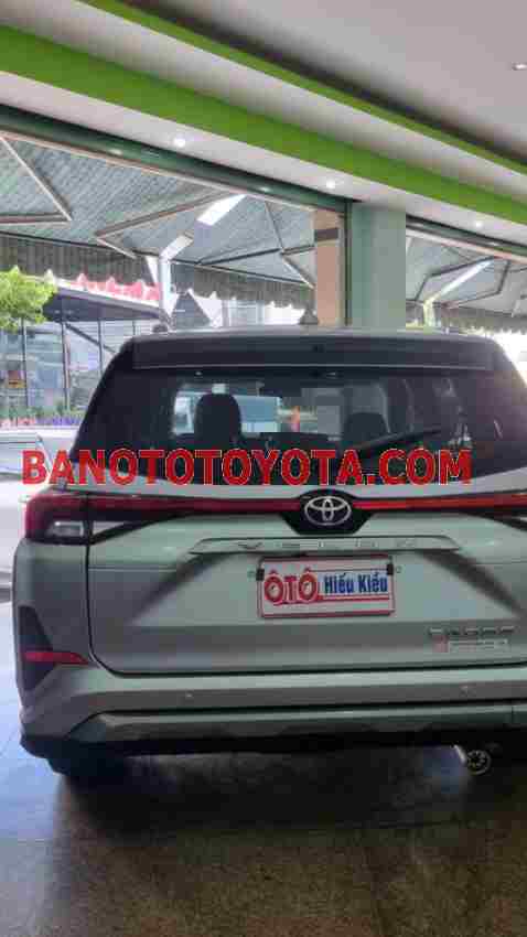 Cần bán Toyota Veloz Cross Top 1.5 CVT đời 2022