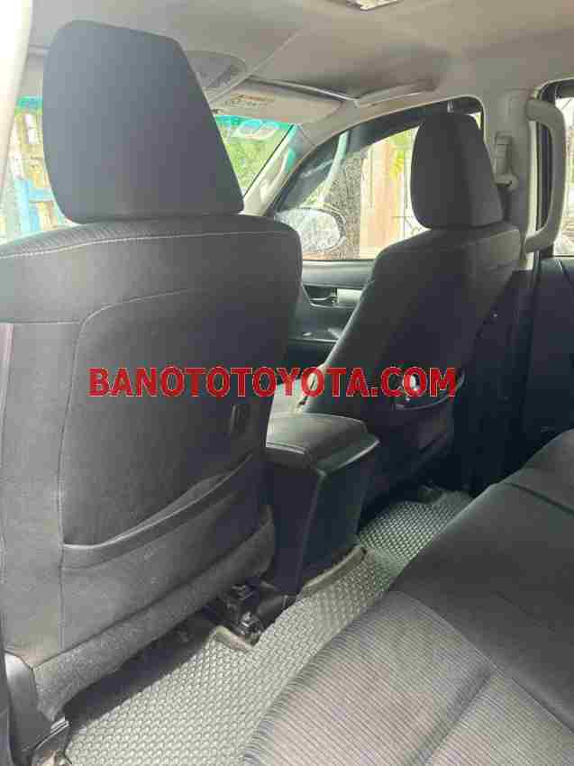 Xe Toyota Hilux 2.4G 4x4 MT đời 2019 đẹp bán gấp