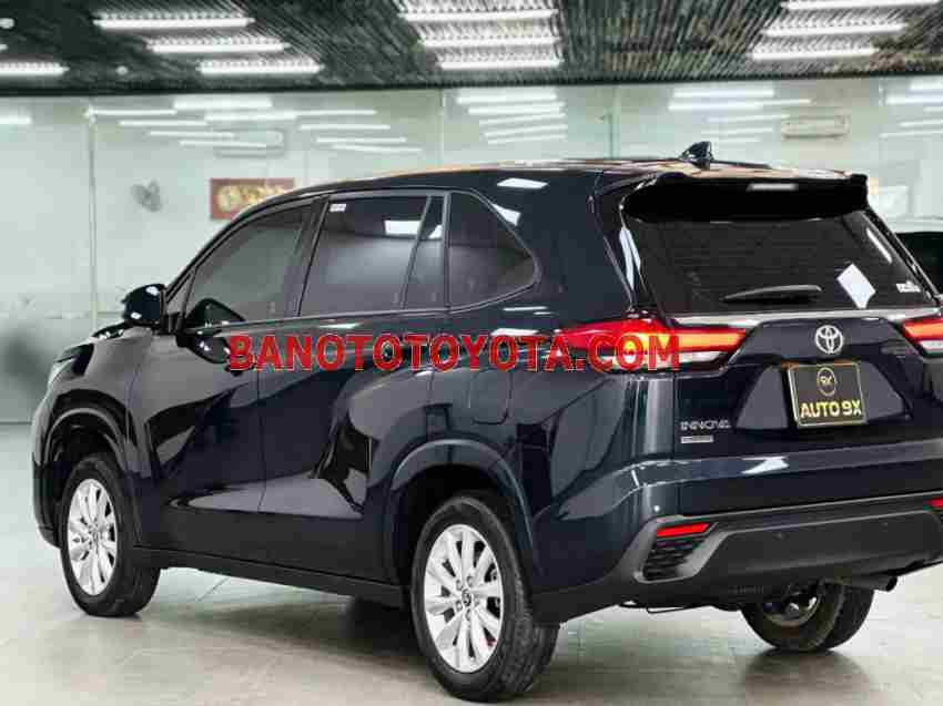 Cần bán gấp Toyota Innova Cross 2.0 CVT đời 2025, màu Đen