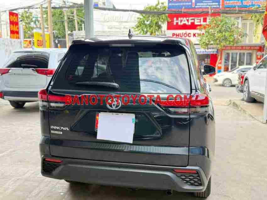 Cần bán xe Toyota Innova Cross 2.0 CVT đời 2025