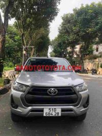Cần bán gấp xe Toyota Hilux 2.4L 4x2 MT 2021 màu Bạc