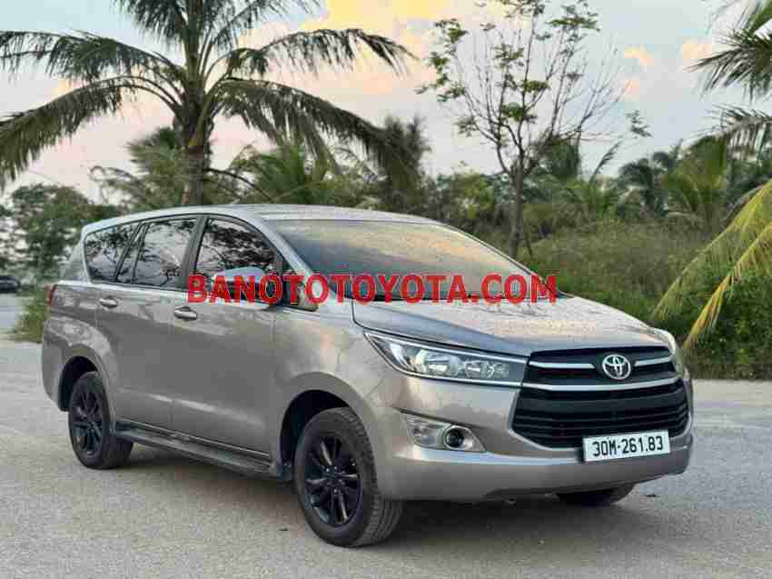 Cần bán xe Toyota Innova Số tay 2017