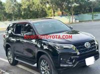 Cần bán gấp xe Toyota Fortuner 2.7L 4x2 AT năm 2023, màu Đen, Số tự động