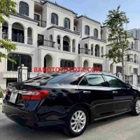 Cần bán gấp Toyota Camry 2.0E năm 2013 giá cực tốt