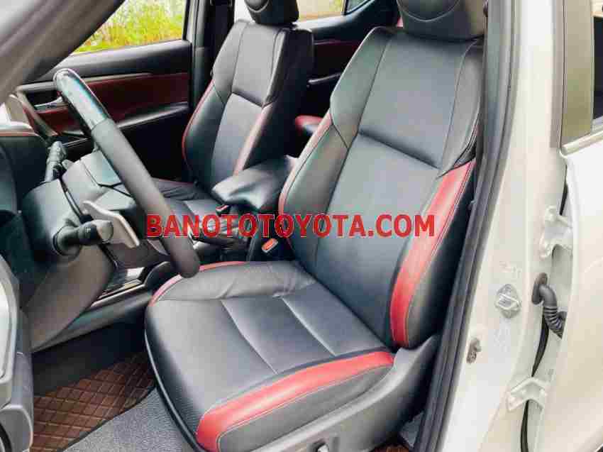 Cần bán gấp xe Toyota Fortuner 2.8V 4x4 AT Legender năm 2021, màu Trắng, Số tự động