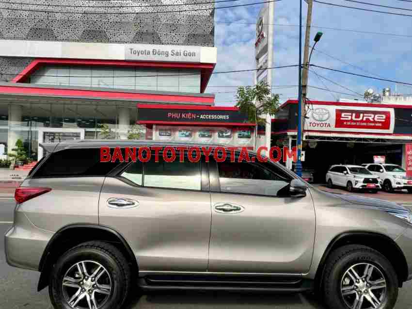 Cần bán xe Toyota Fortuner 2.7V 4x2 AT 2018 Số tự động