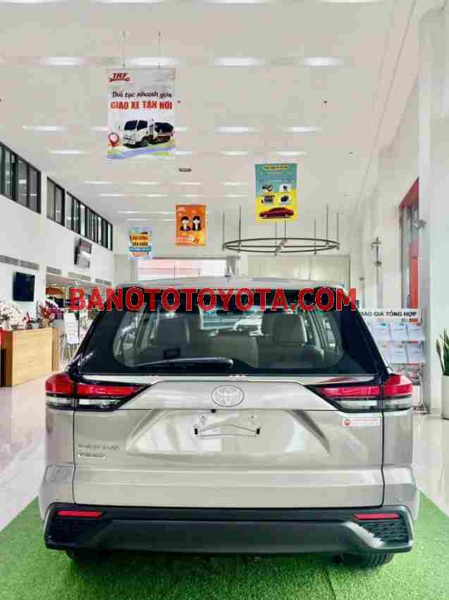 Toyota Innova Cross 2.0 CVT 2025 - Đẹp lung linh
