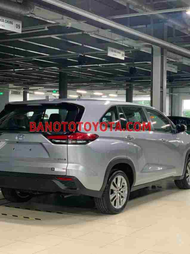Bán xe Toyota Innova Cross HEV 2.0 CVT sx 2025 siêu đẹp