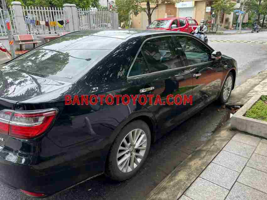 Cần bán gấp Toyota Camry 2.0E 2018 - Xe đẹp - Giá tốt