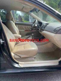 Cần bán gấp xe Toyota Camry 2.4G 2004 màu Đen