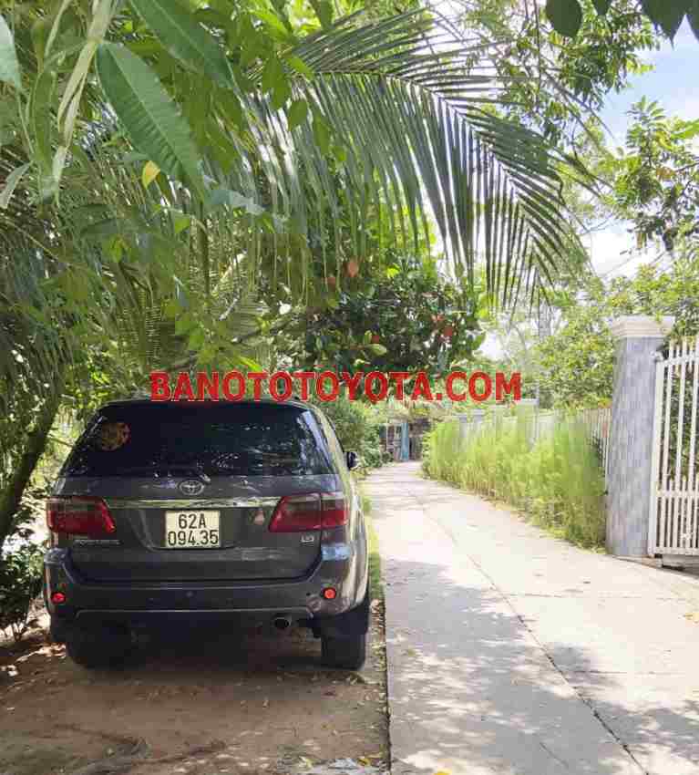 Toyota Fortuner 2009 Suv màu Xám Toyota Fortuner 2009 Suv màu Xám